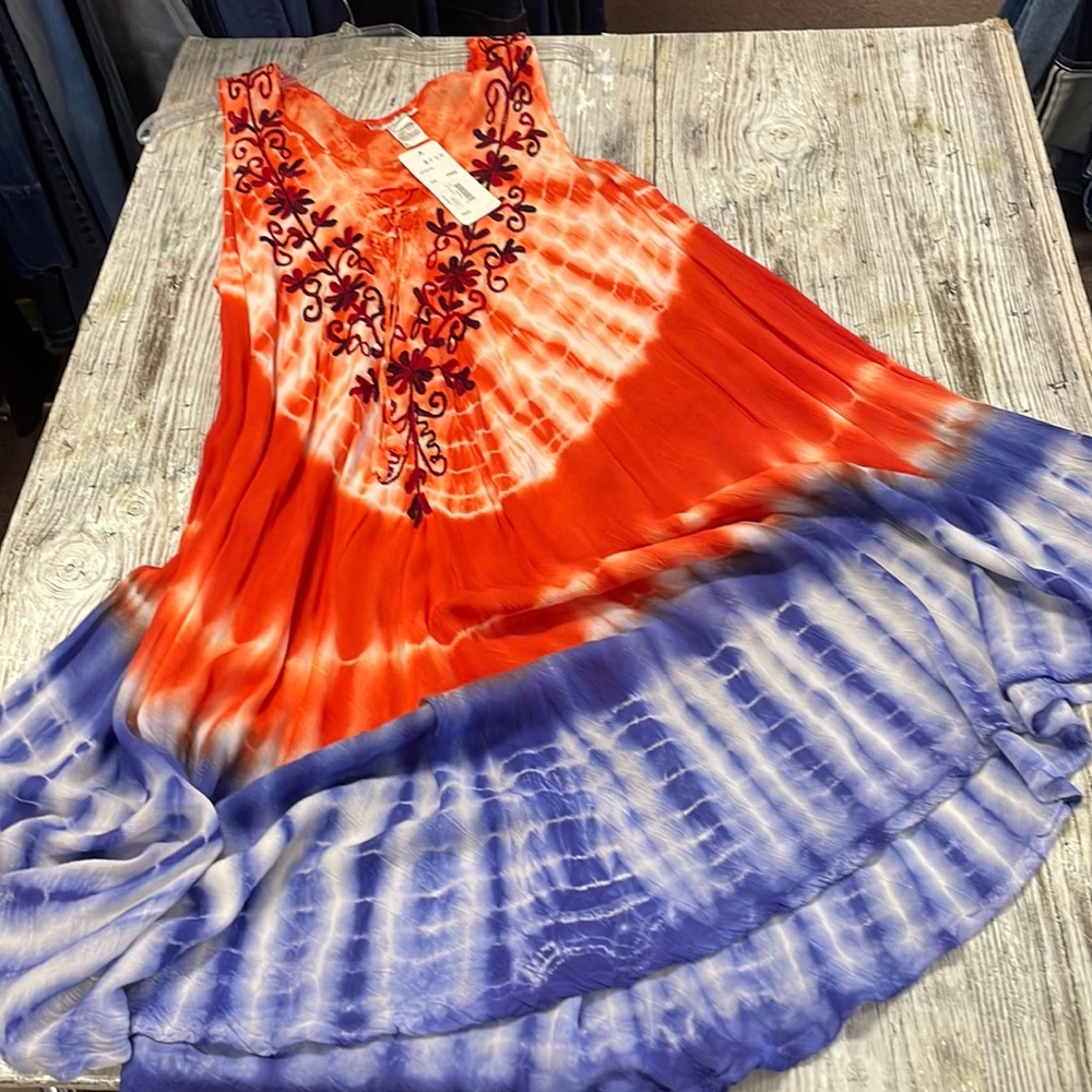 Nwt Cute Options BEAUTIFUL beachy type dye dress